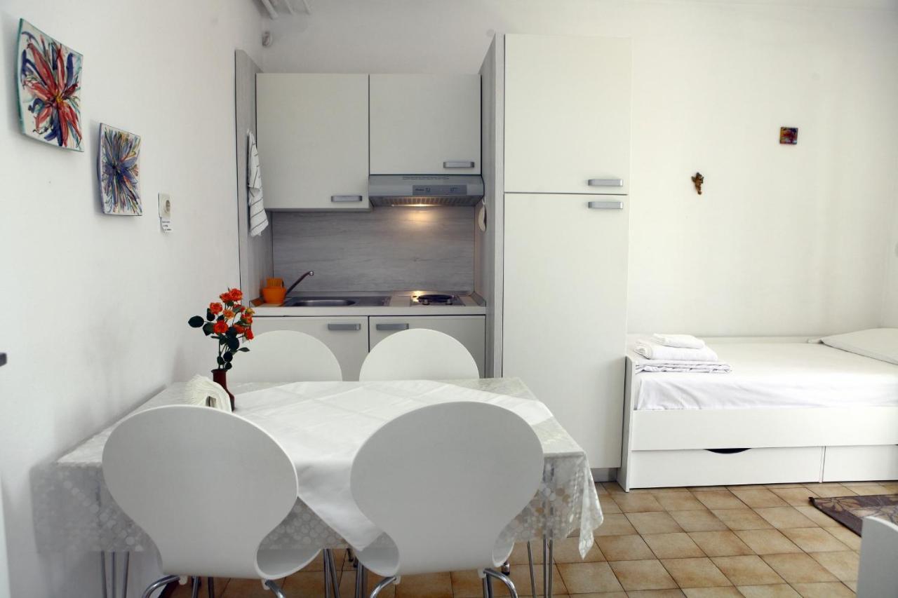 Apartments Diana Bm Порторож Экстерьер фото